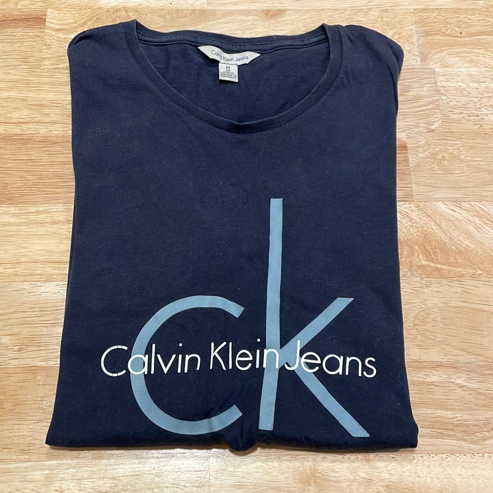 Calvin Klein T-shirt